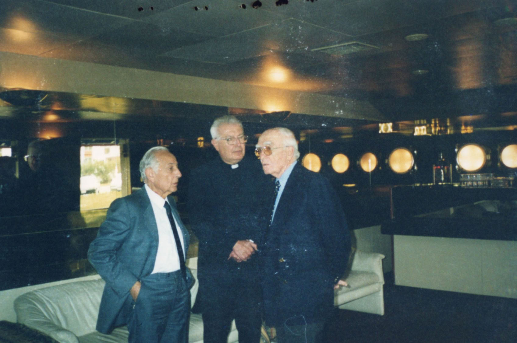 Asamblea General Extraordinaria del IEHMP, 29 setiembre 2000