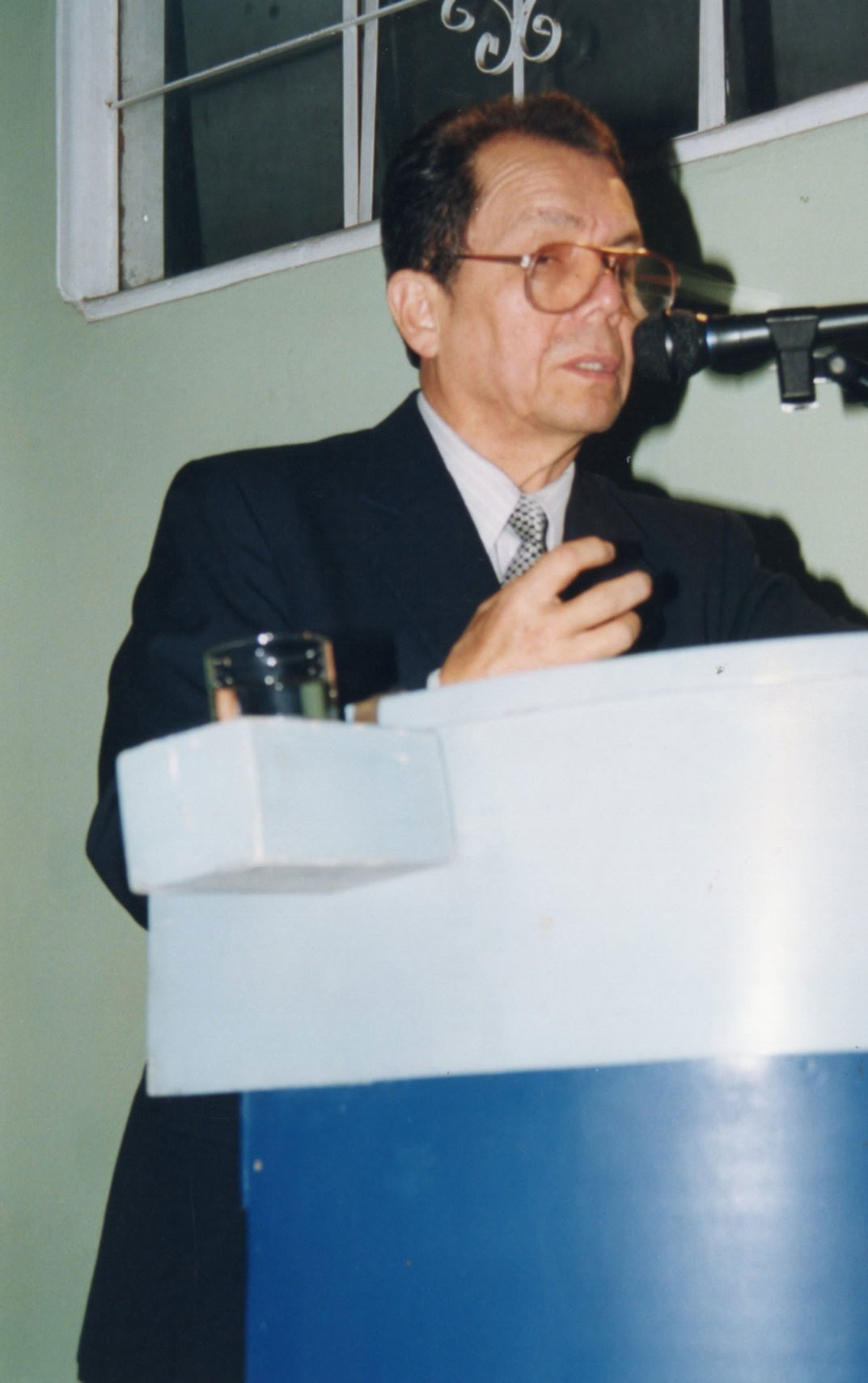 Incorporación del Dr. Ernesto Yepes del Castillo como Miembro de Número del IEHMP, 22 agosto 2001