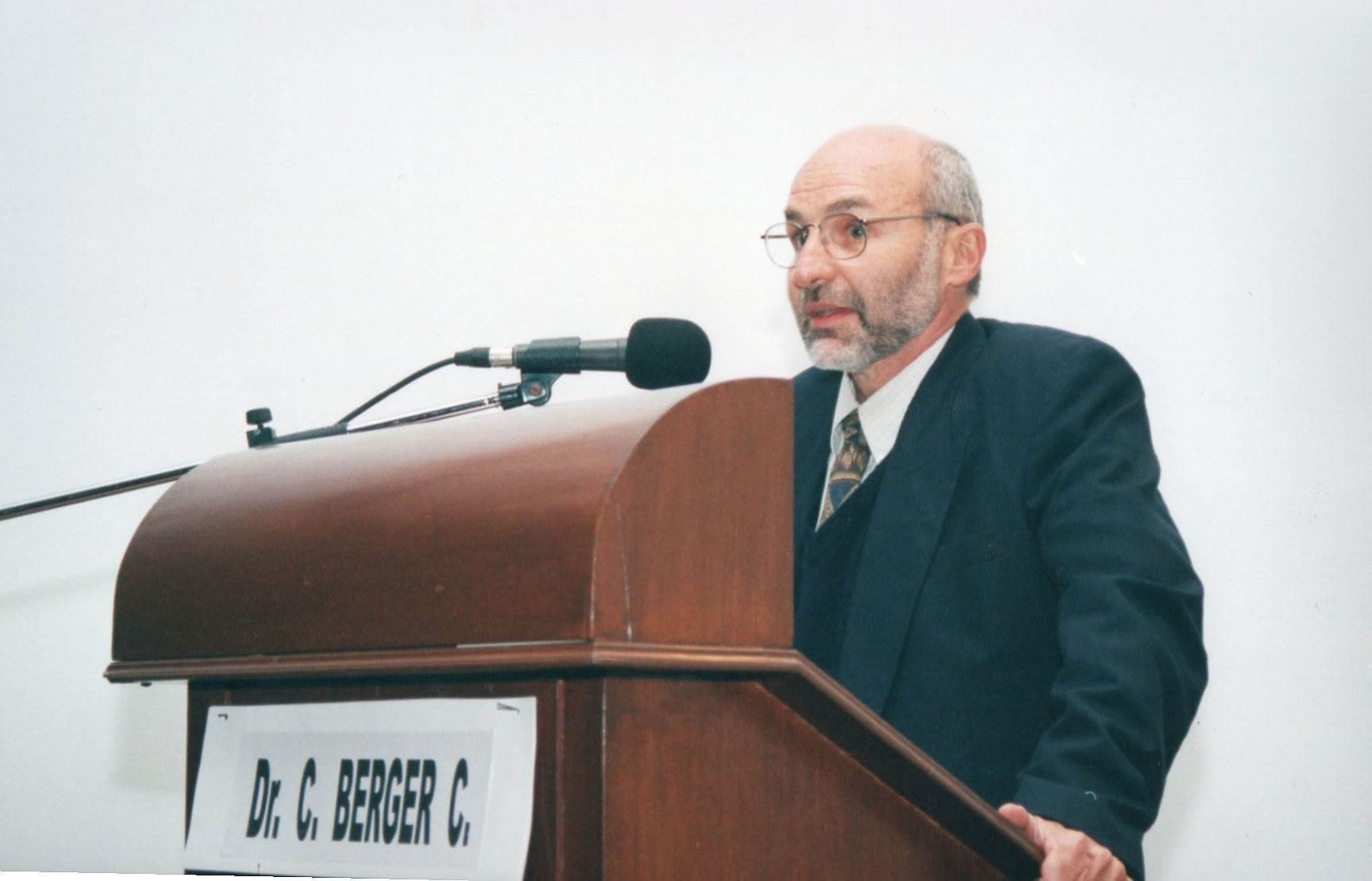  ll Foro Acuicultura: Base para un Plan de Desarrollo, 20 octubre 2004