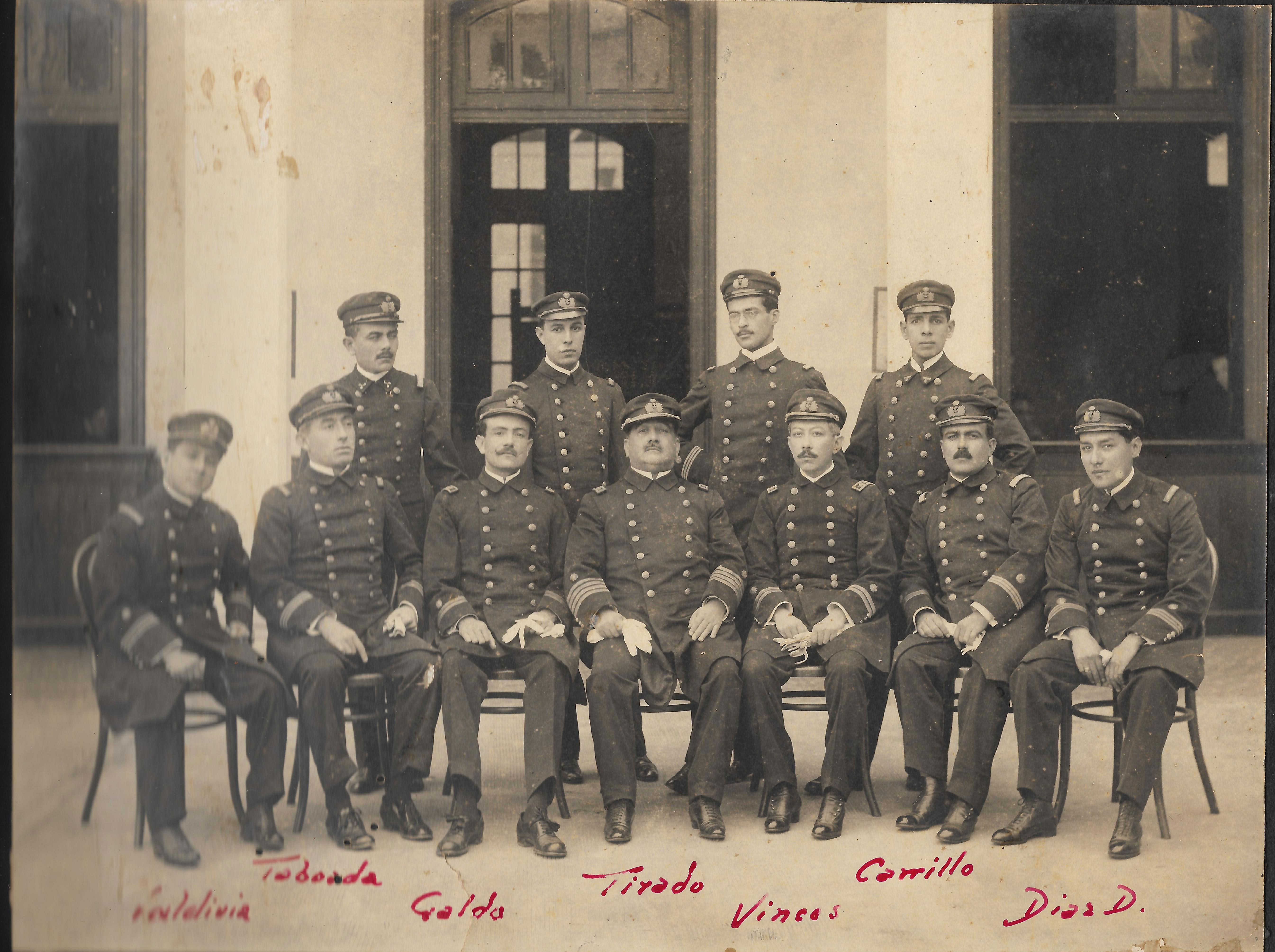 Plana Docente de la Escuela Naval del Perú. c. 1912