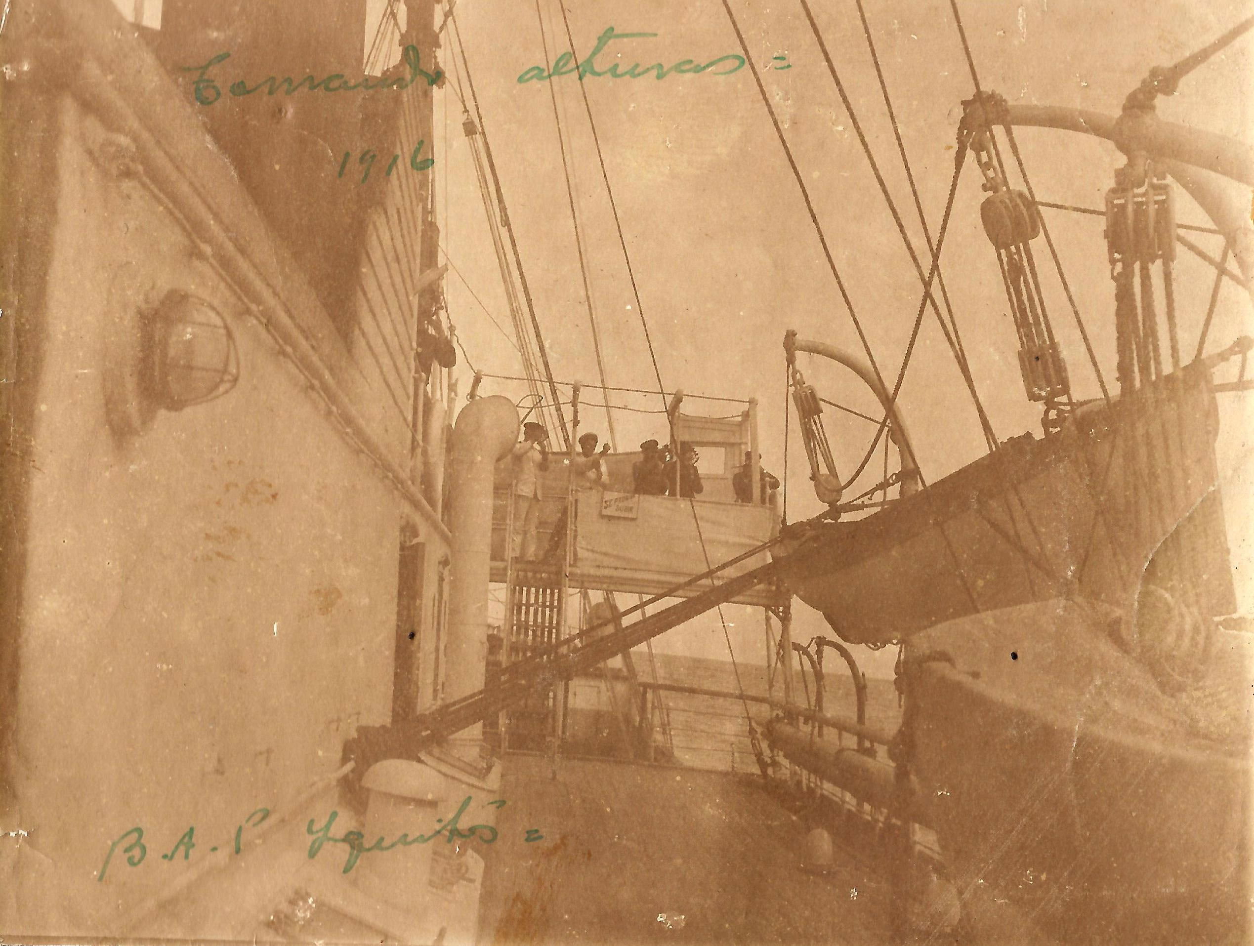 El transporte Iquitos en viaje a Inglaterra y las costas de Estados Unidos y de la América del Sur en el Atlántico. 1916