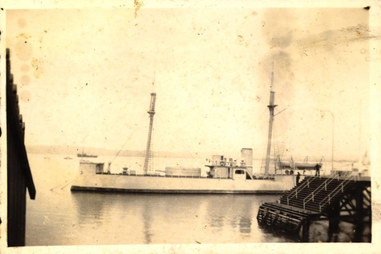 Monitor Huáscar en Talcahuano, Chile, c. 1940