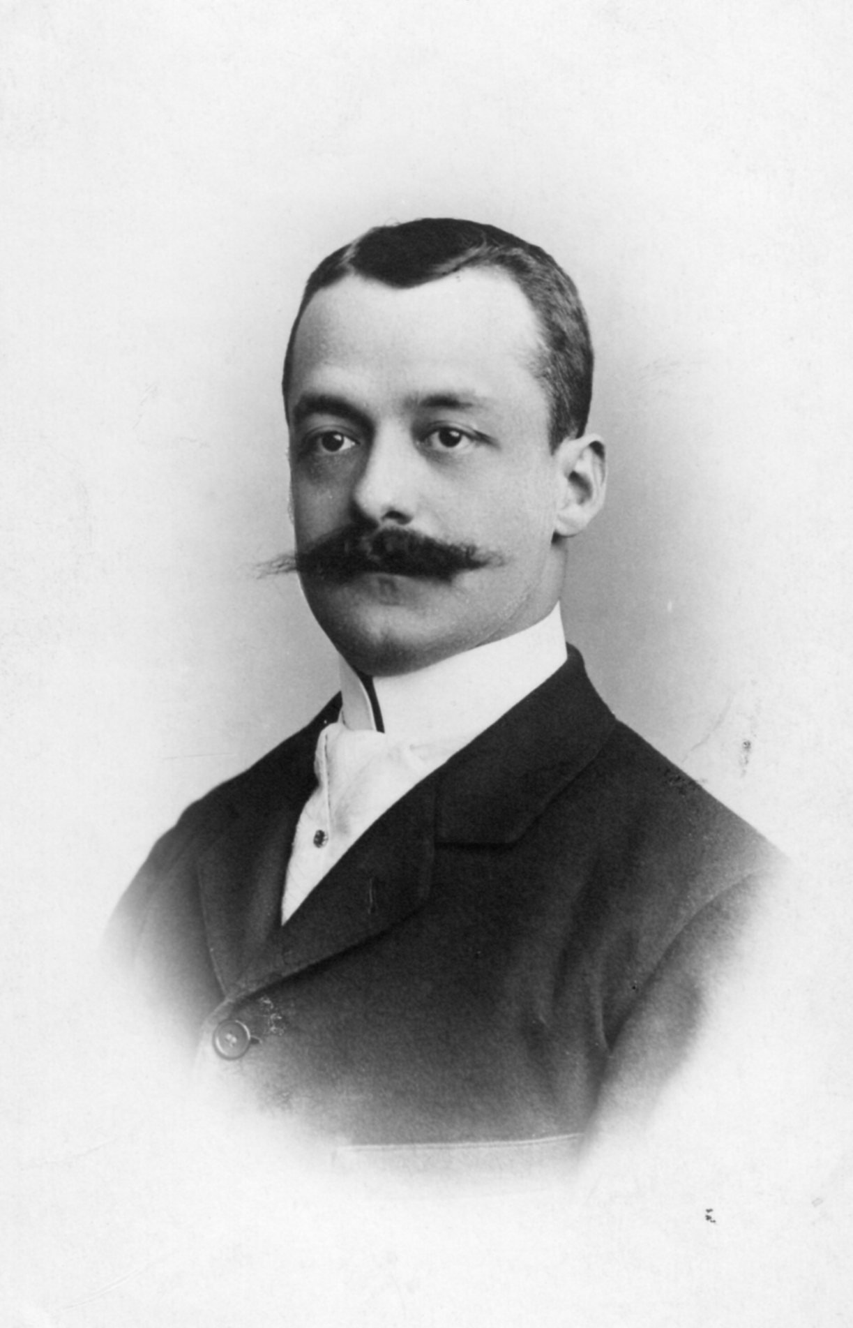 Enrique Grau Cabero