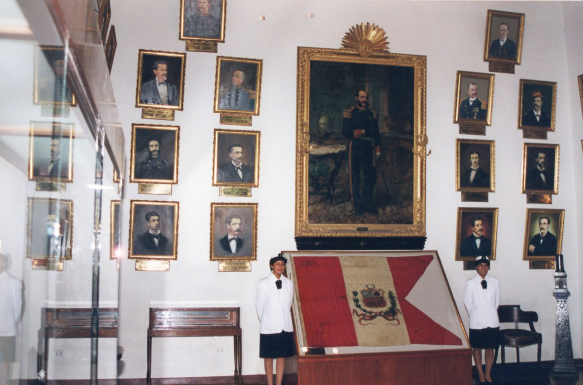 Gallardetón insignia del Almirante Miguel Grau Seminario, que llevaba izado el monitor Huáscar
